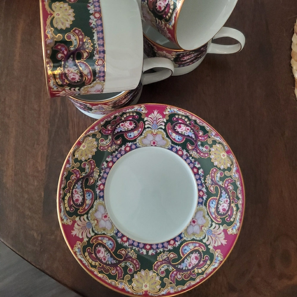 4 muirfield Royal Paisley green white tea cup